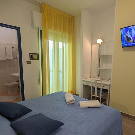 Hotel Tivoli Misano Adriatico Zewnętrze zdjęcie